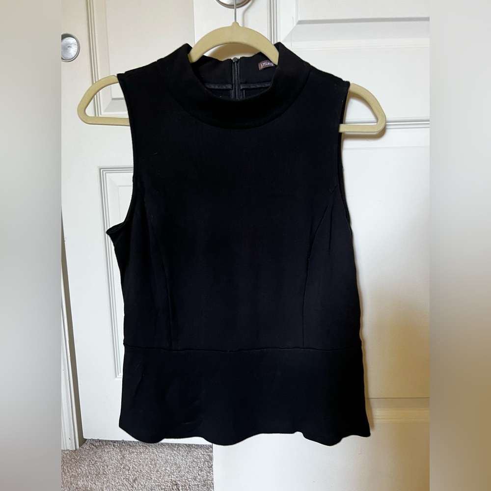 Black Sleeveless fall material classy top